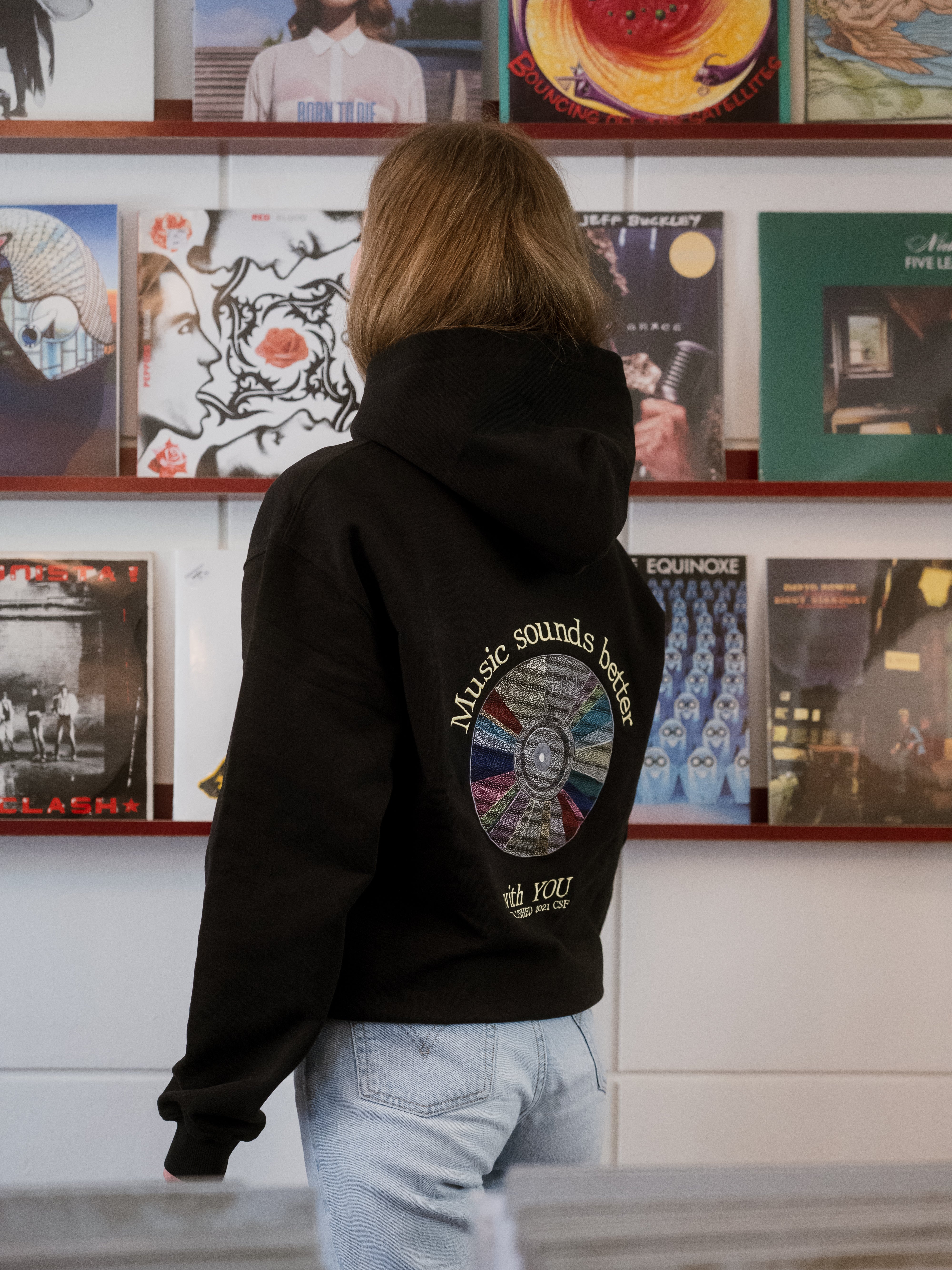 Music sounds better with YOU Heavyweight Hoodie Schwarz