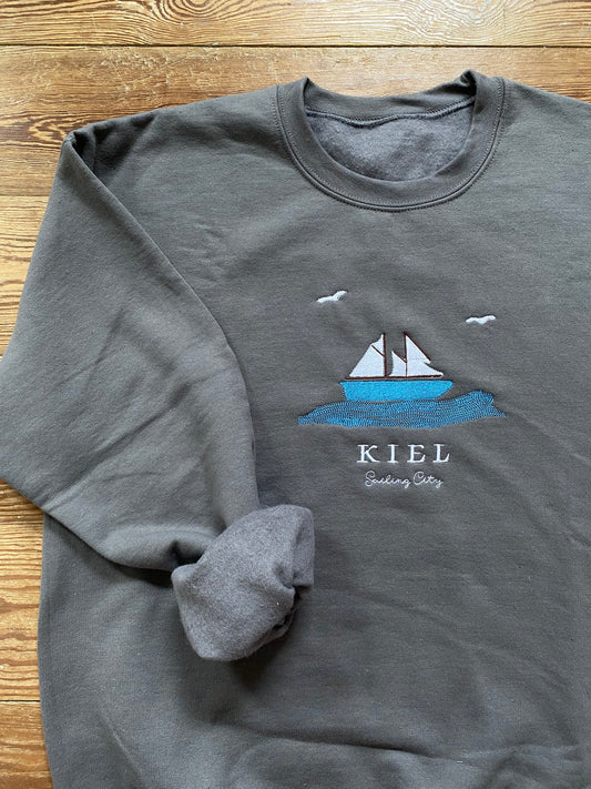 Kiel Sweatshirt | Ready to ship