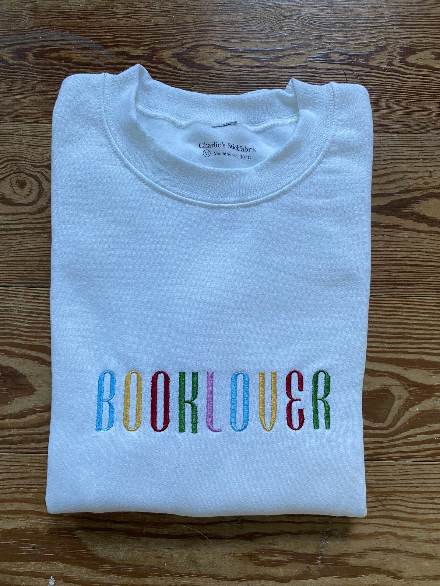 Booklover Sweatshirt | Crewneck embroidered