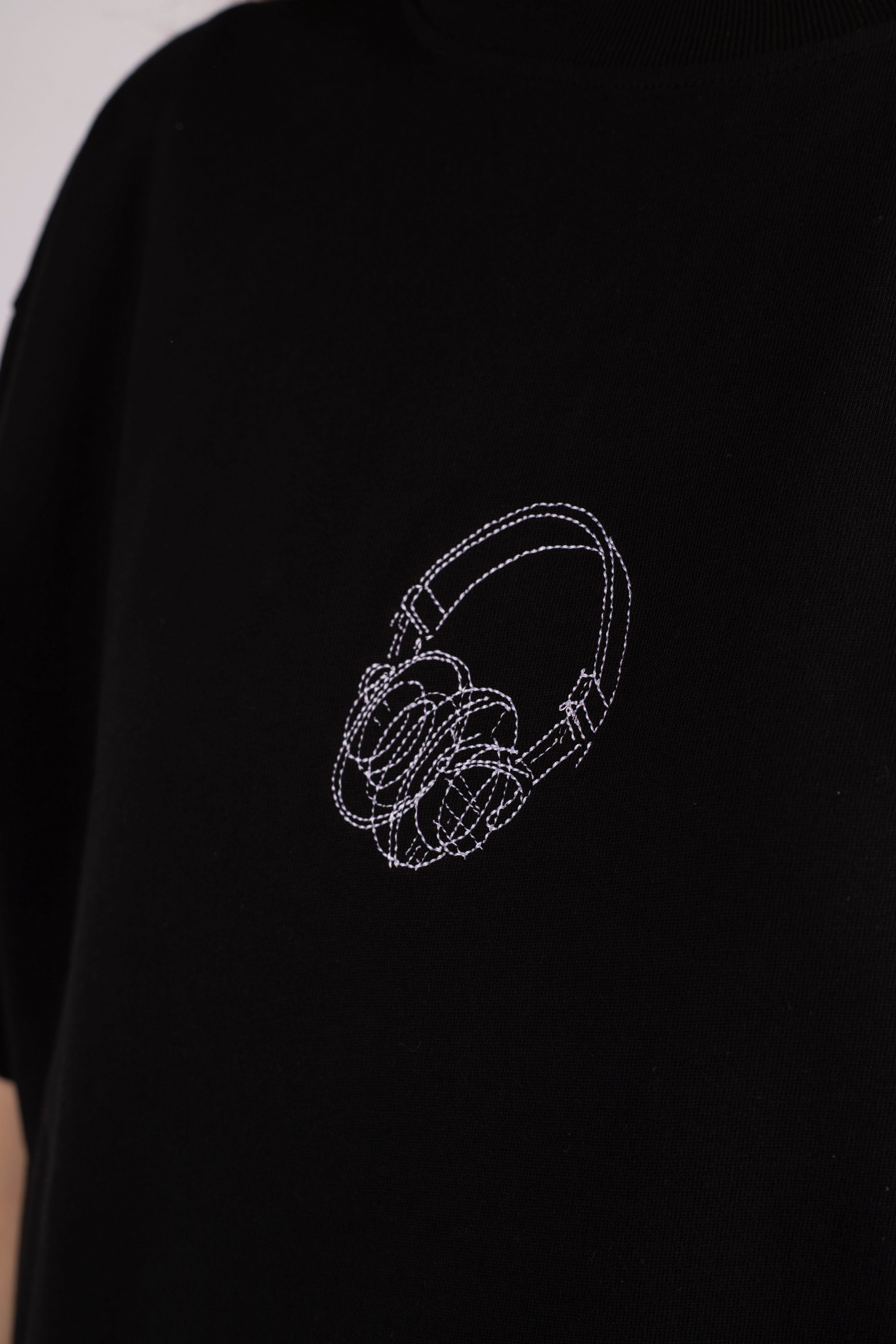 Headphones Sketch Heavyweight T-Shirt