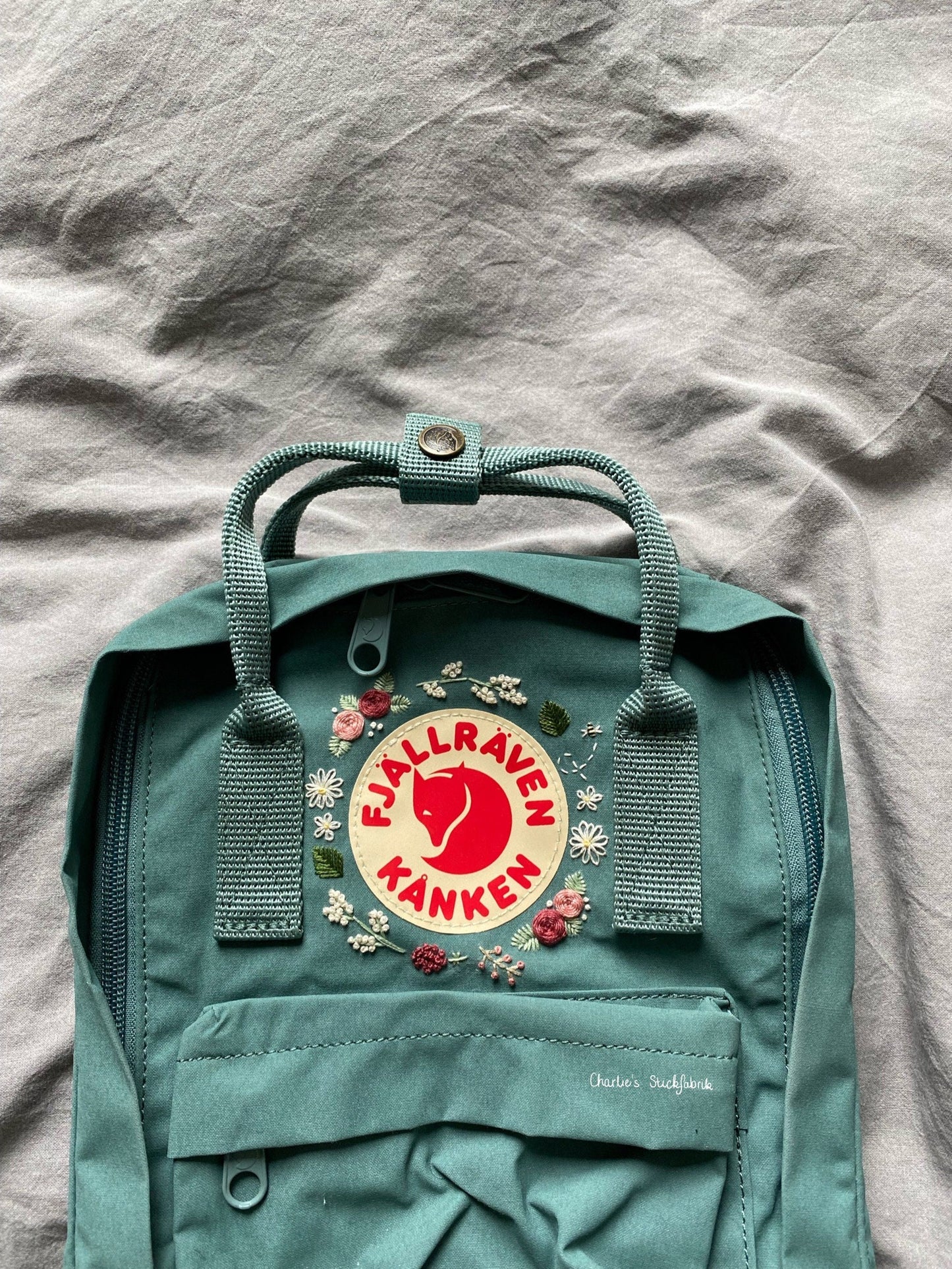 Individuell bestickter Rucksack mit Namen | personalisierter Fjällräven Kanken