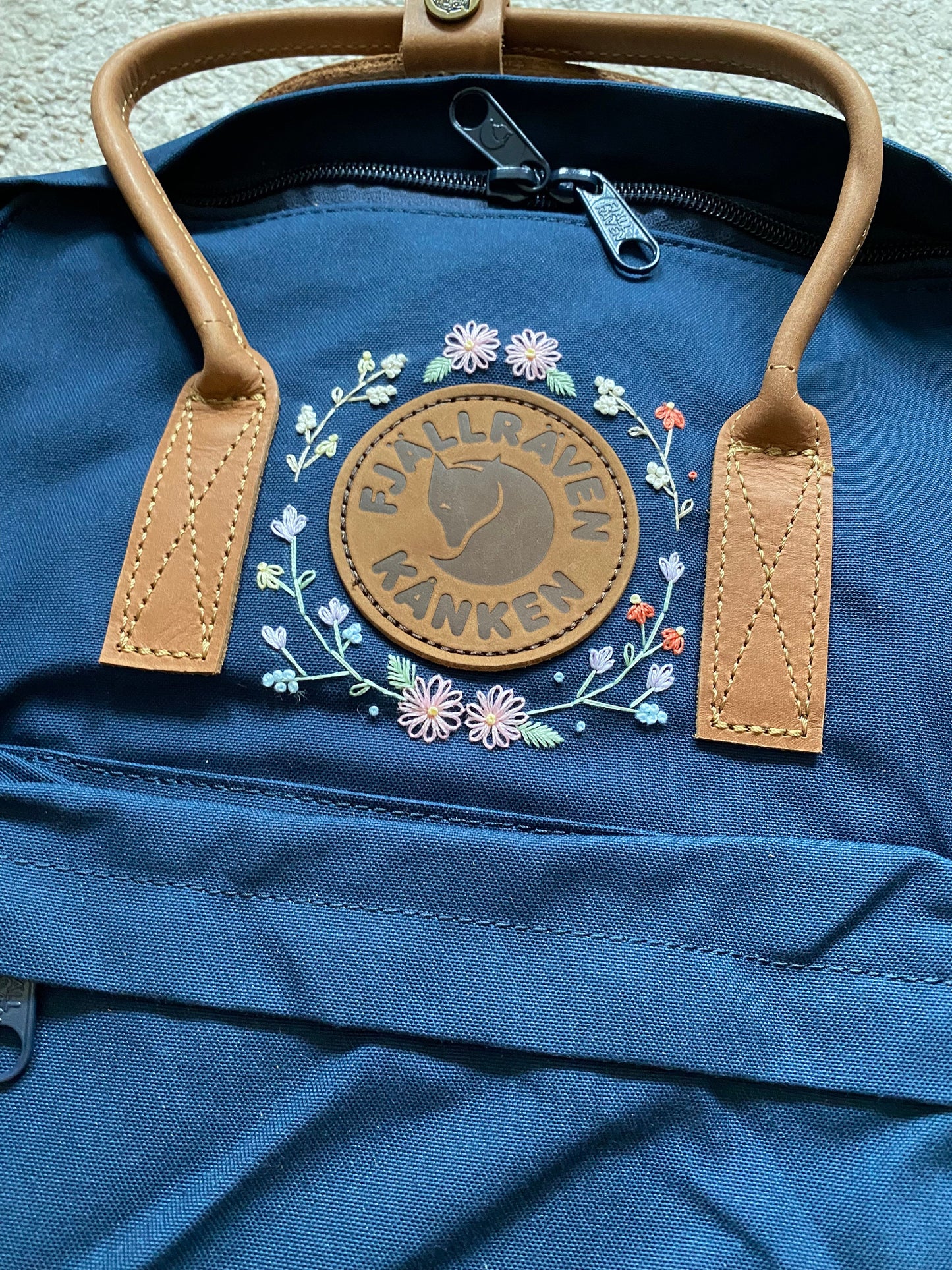 Fjällräven Kanken bestickt | Blumen | Rucksack personalisiert